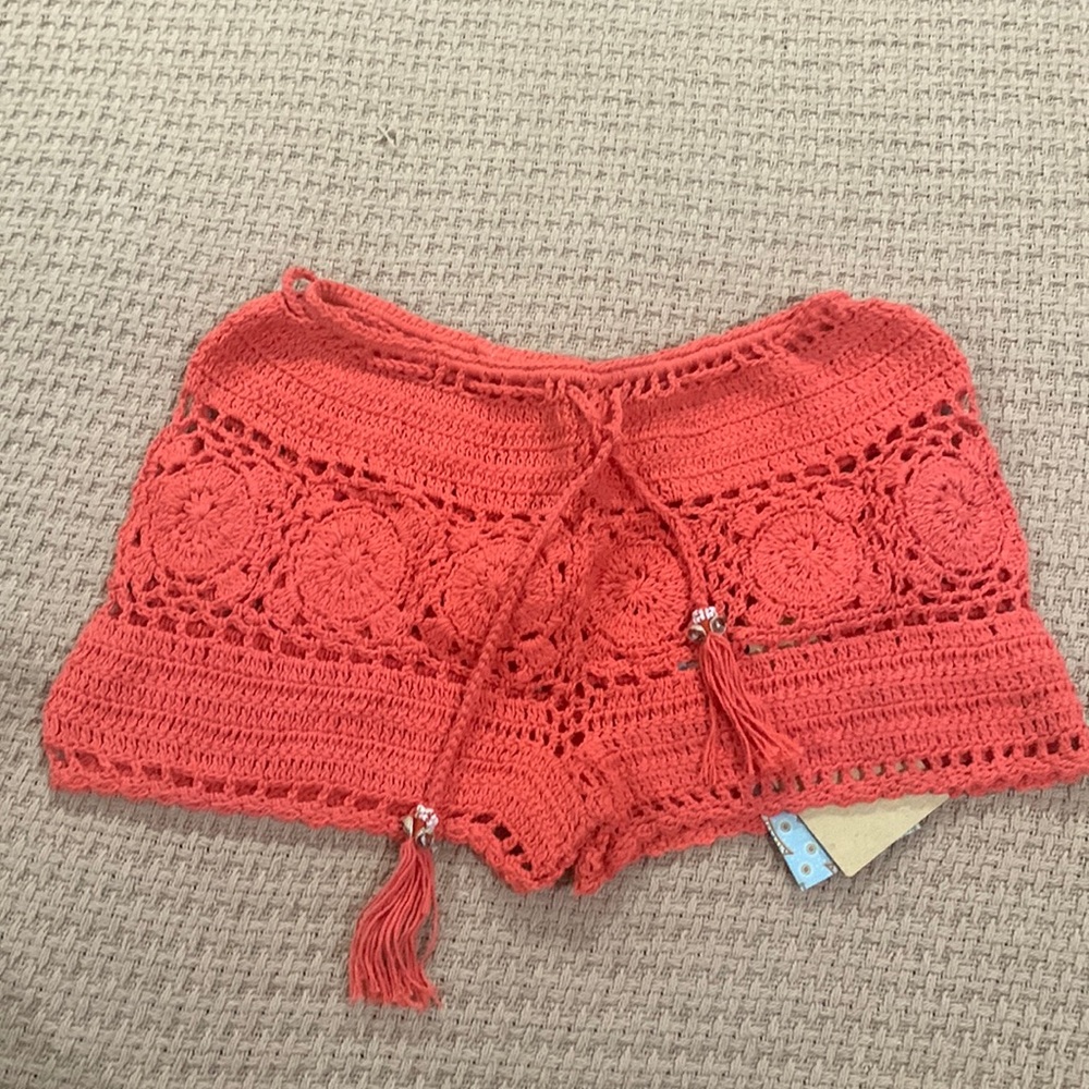 Skemo Crochet Short Shorts - Size Small - NEVER WORN